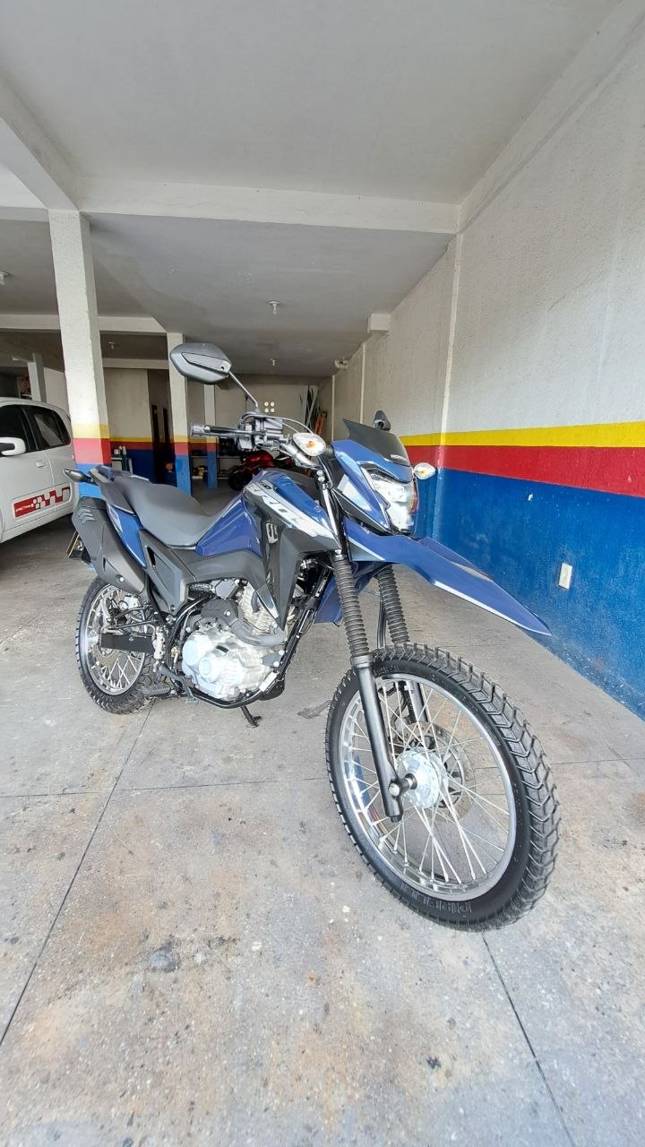 HONDA BROS 160 CBS FRENTE DIREITA